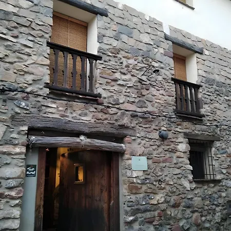 Casa La Cisterna * Pina de Montalgrao