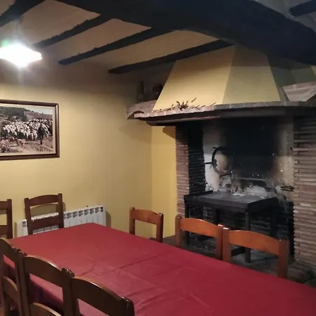 Casa La Cisterna * Pina de Montalgrao