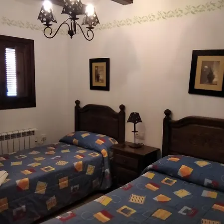 Casa La Cisterna Pina de Montalgrao