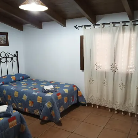Casa La Cisterna Casa rural Pina de Montalgrao